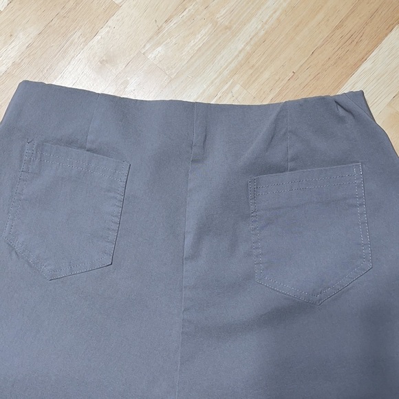 Lena Gabrielle pants B22 - Picture 8 of 9